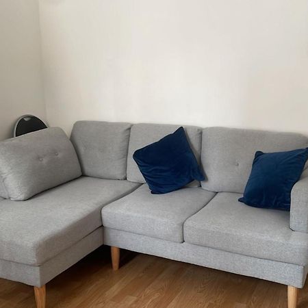 4 Bedroom House In Turnpike Lane/Wood Green Londra Esterno foto